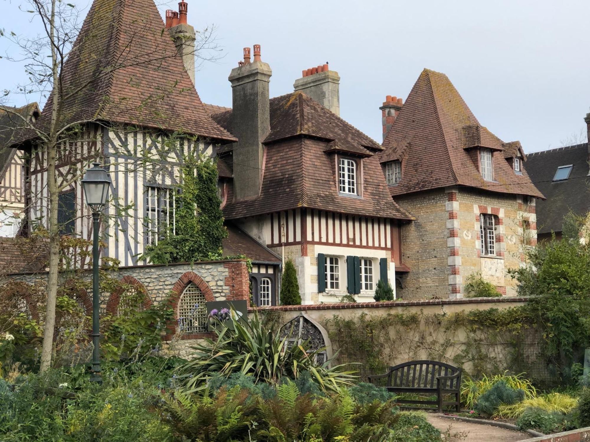Villa Maurice Cabourg Luaran gambar